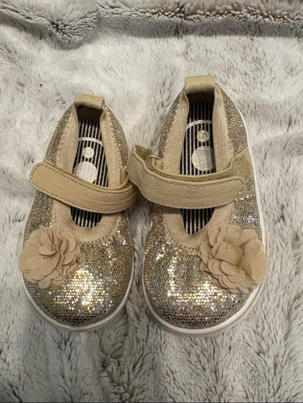 wonder nation Gold Glitter Mary Jane Shoes with Flower